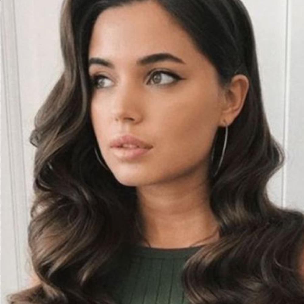 Meet your Posher, Samantha